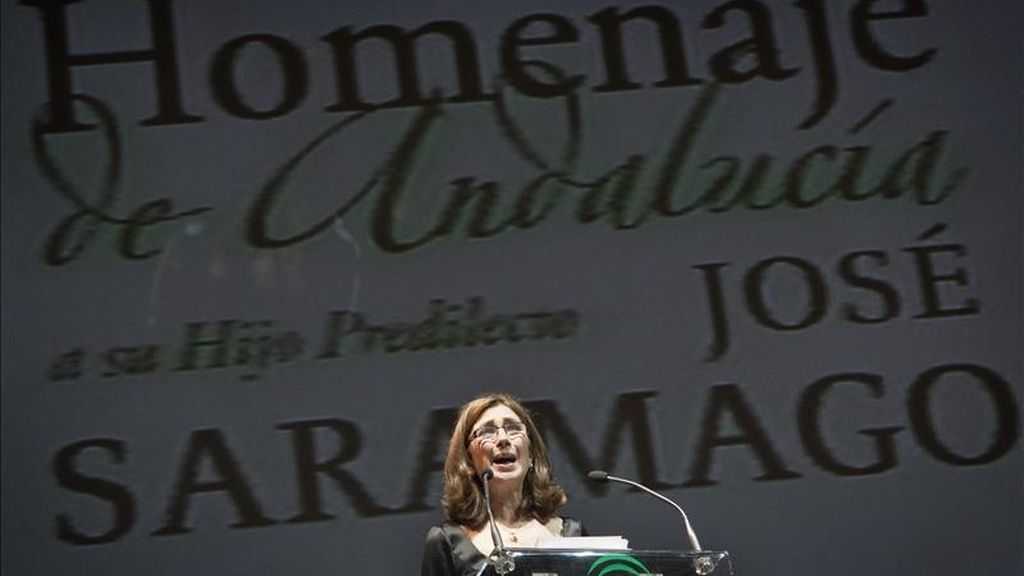 Pilar del Río, viuda de José Saramago durante un acto homenaje al fallecido Premio Nobel de Literatura en el que se proyectó, ,"José y Pilar", el largometraje del portugués Miguel Gonçalves sobre el proceso de escritura de la novela "El viaje del elefante".EFE/Archivo Pilar del Río, viuda de José Saramago durante un acto homenaje al fallecido Premio Nobel de Literatura en el que se proyectó, ,"José y Pilar", el largometraje del portugués Miguel Gonçalves sobre el proceso de escritura de la novela "El viaje del elefante".EFE/Archivo