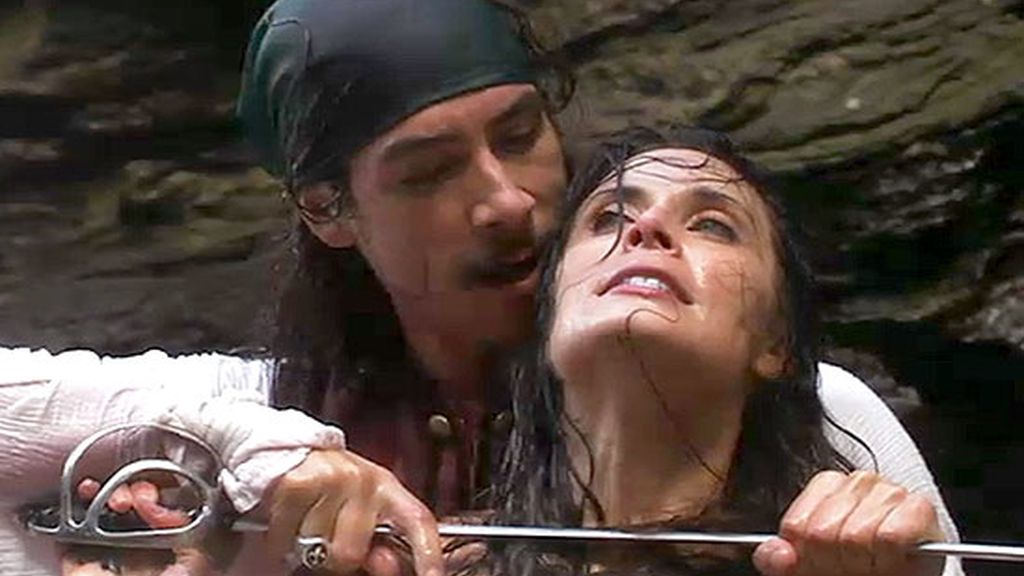 Saltan chispas entre Carmen y Mondego