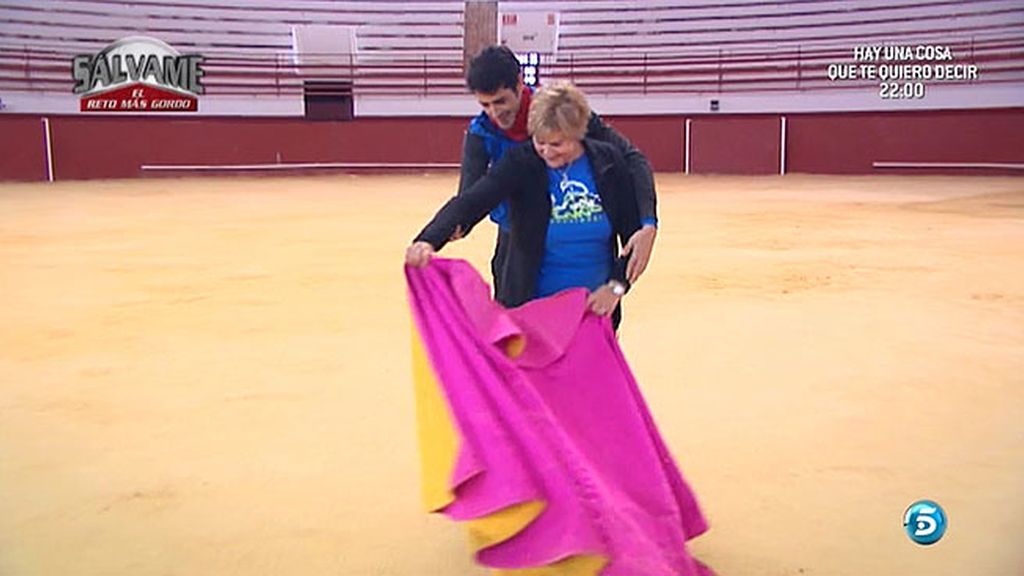 Melu vacía la nevera de Carmen Bazán, se la lleva a comprar y entrenan