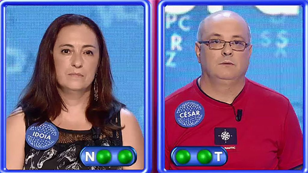 César vence a Idoia en la 'Silla azul'