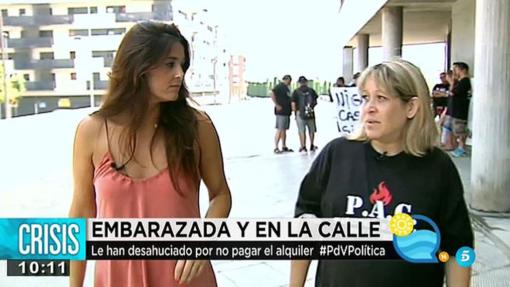 Embarazada de ocho meses y en la calle