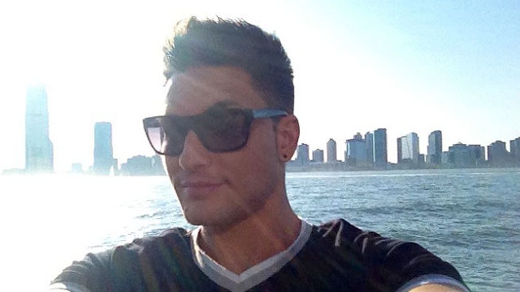 Dos solteros en América