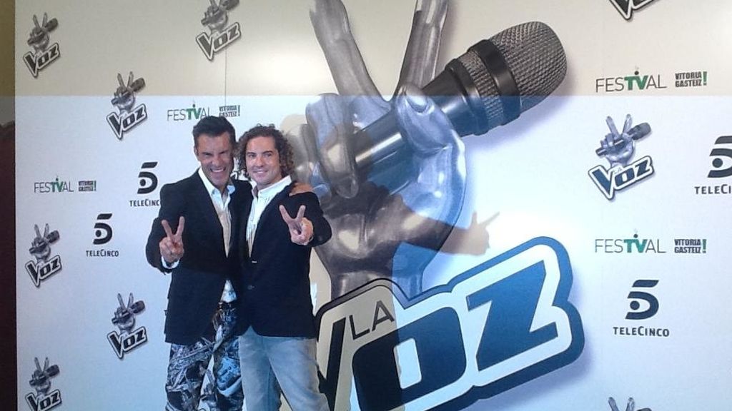 La alfombra 'verde', los coaches, el presentador, los fans...