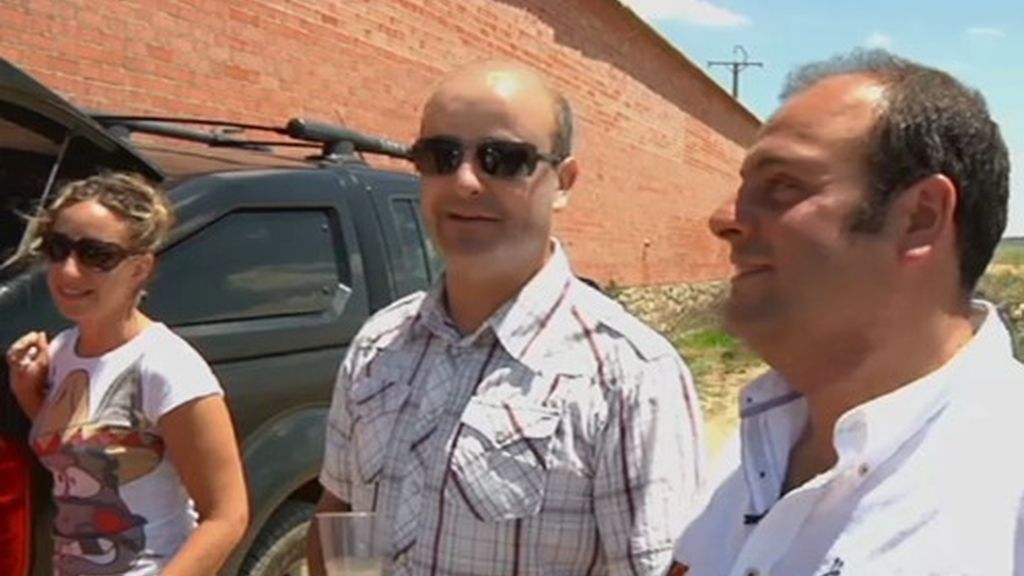 Román es un hombre sencillo con un gran sentido familiar. Los amigos ocupan en su vida un gran lugar