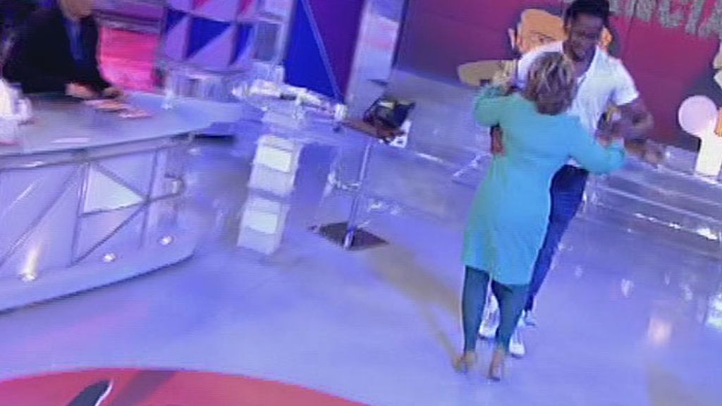 La defensora de la audiencia también baila