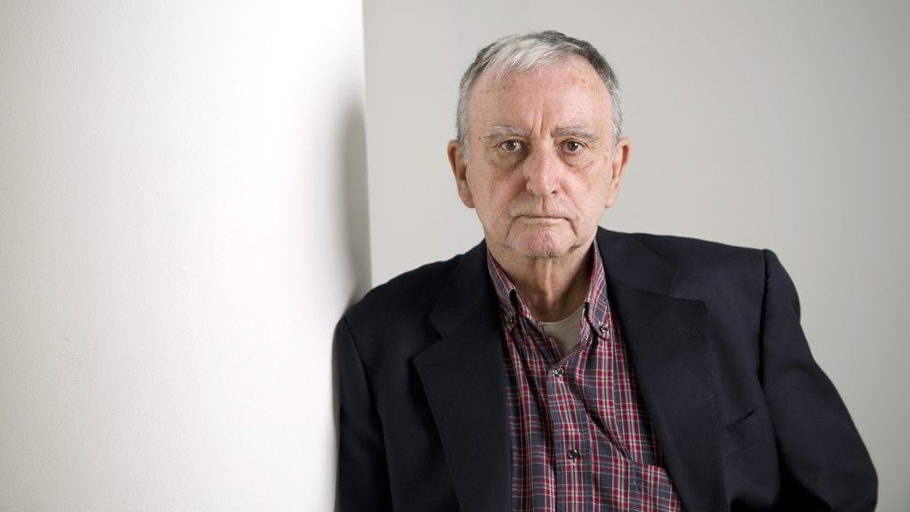 Último homenaje al escritor Rafael Chirbes