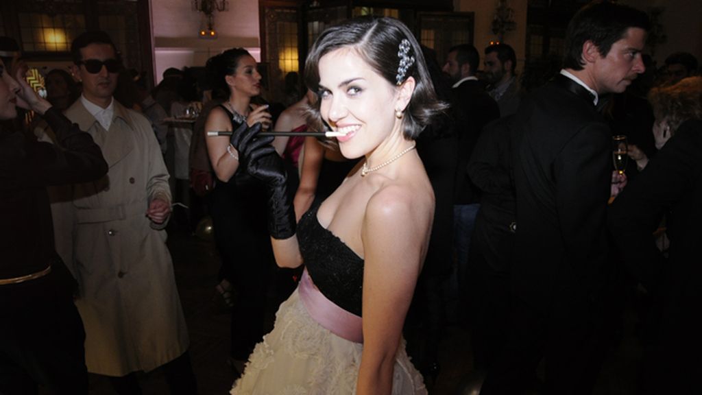 La cantante Roko actuó durante esta fiesta inspirada en los años veinte