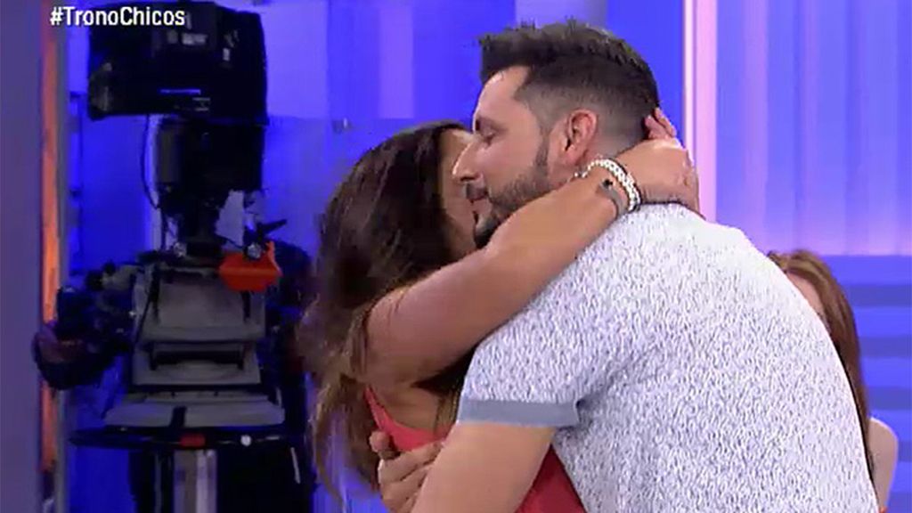 Manu decide expulsar a Marta