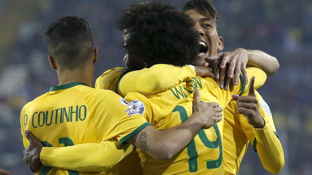 Brasil, sin Neymar, elimina a Venezuela de la Copa América