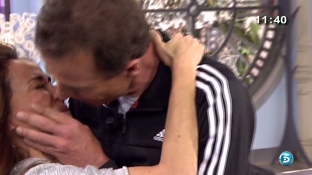 Los colaboradores querían demostrar si los besos suenan