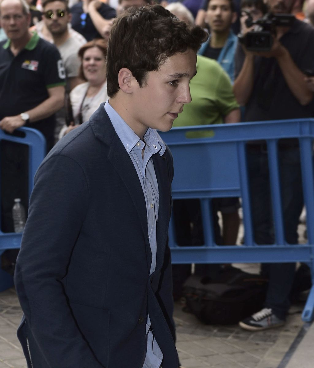 Froilán se hace mayor, madura y se vuelve un chico estudioso: ¡ya saca buenas notas!