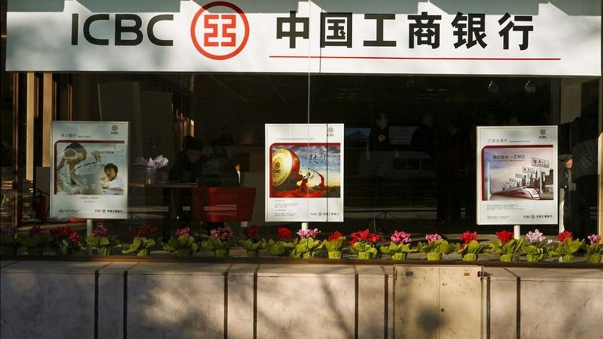 Fachada de la sucursal en Madrid del banco Industrial & Commercial Bank of China (ICBC), inaugurada el 24/01/2011. EFE/Archivo