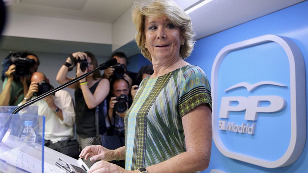 Esperanza Aguirre ofrece un pacto a PSOE o a Ciudadanos