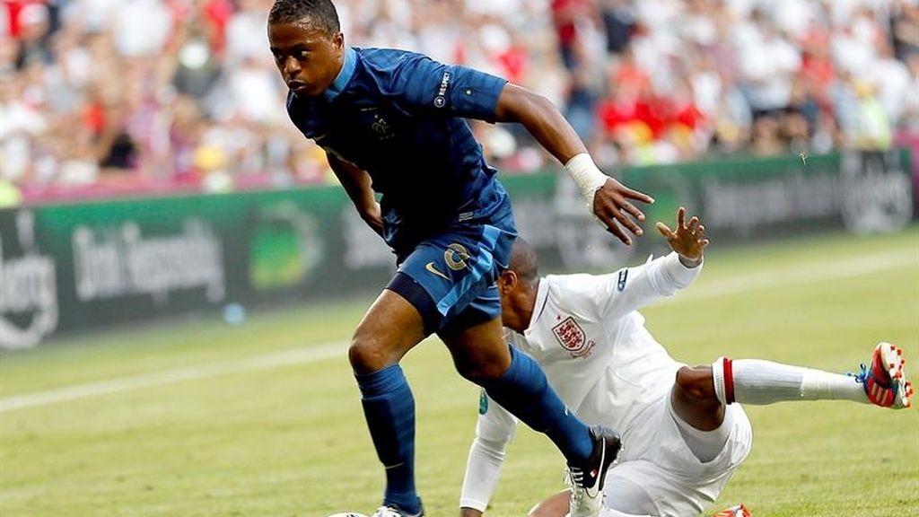 Duelo entre los gallos bleus y los pros ingleses