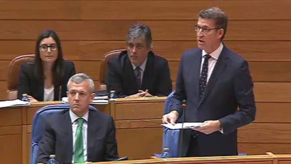 Feijóo se queda solo en el Parlamento gallego al negarse a hablar del caso Baltar