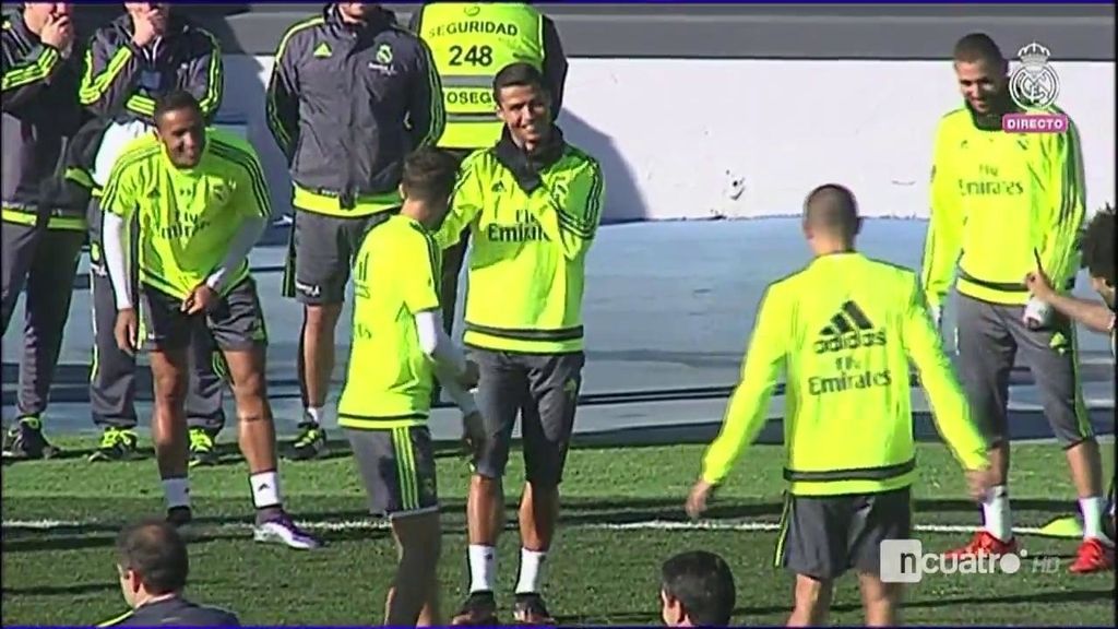 El Madrid recupera la felicidad: bromas, buen rollo y todos los jugadores con una sonrisa
