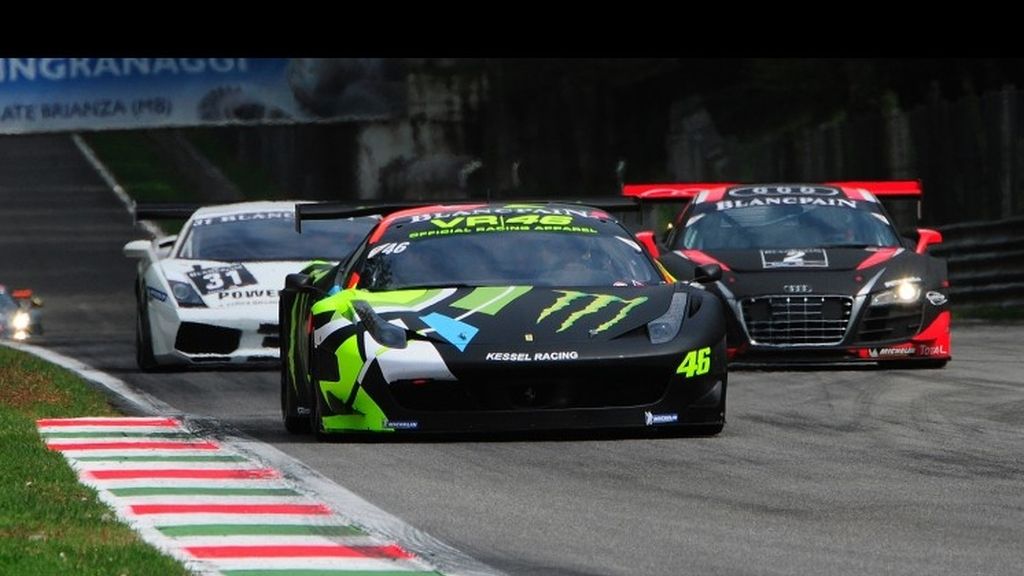 Rossi se divierte en Monza