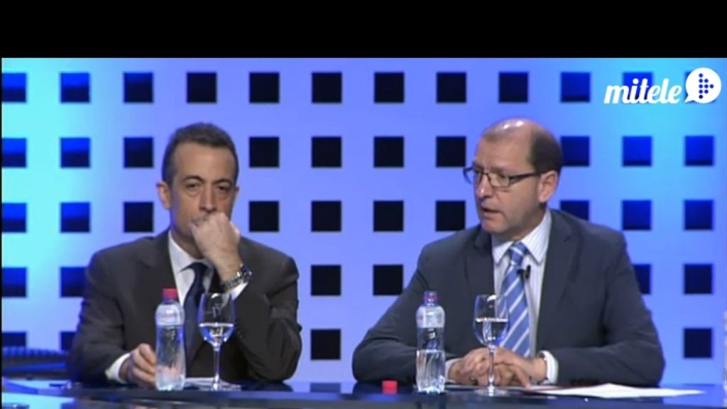 Vasile, J.J. Santos, Manu, Sara, Casillas, Iniesta, Del Bosque, en la presentación