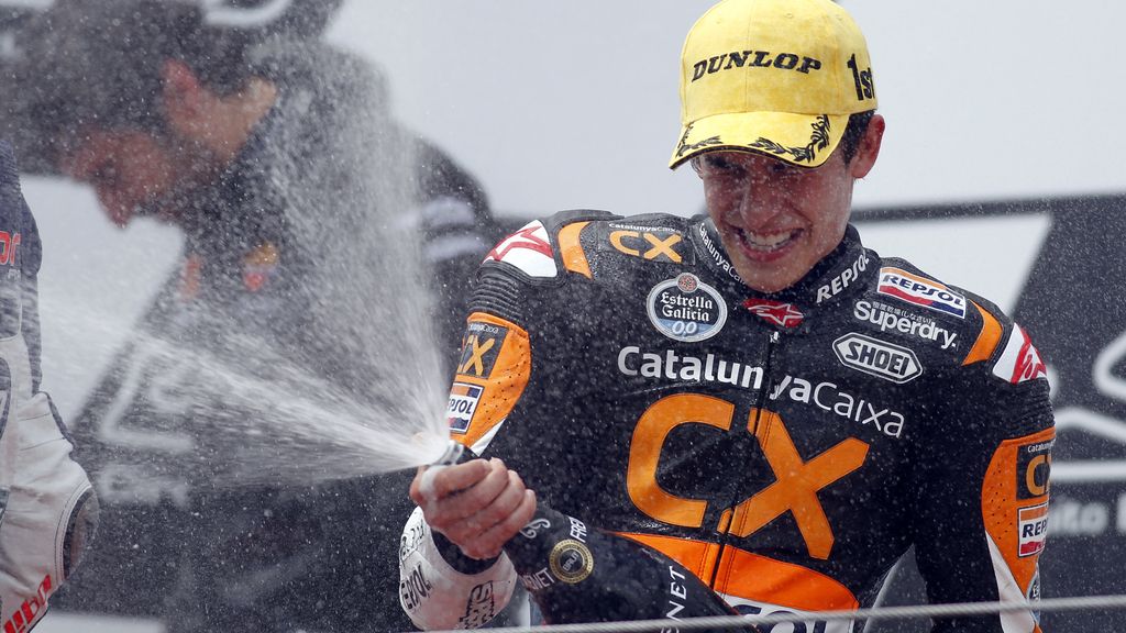 Marc Márquez descorcha el champán