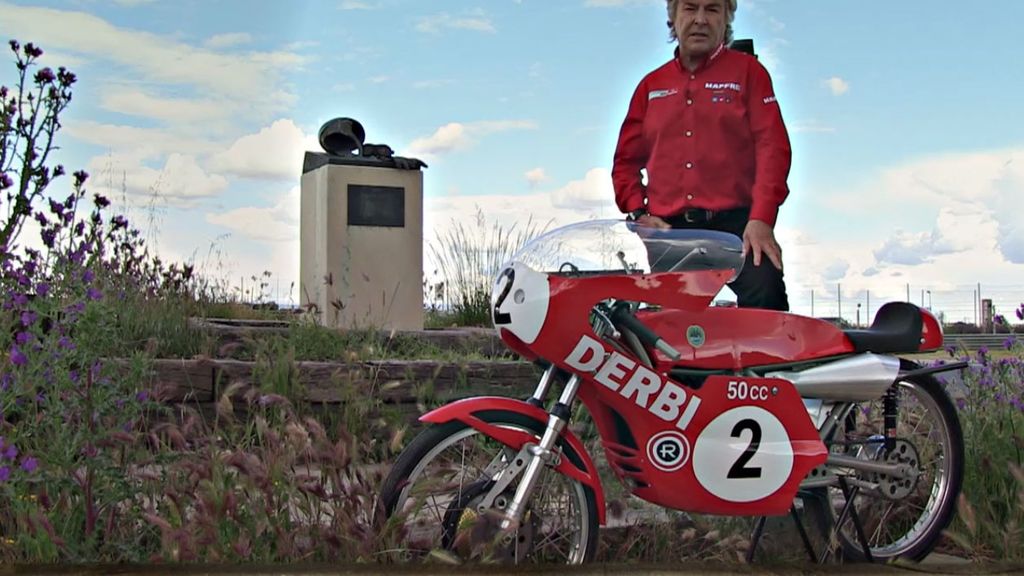 Jerez acoge una exposición de fotografías y motos históricas de Repsol