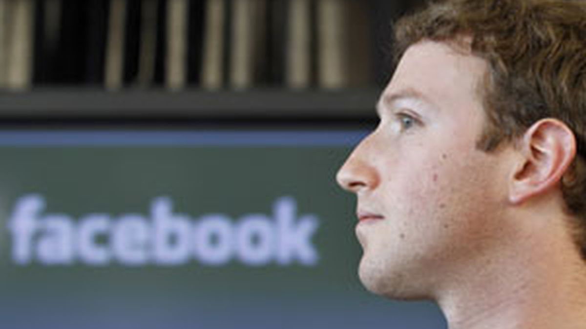 La red social creada por Mark Zuckerberg se enfrenta a una nueva amenaza FOTO: GTRES