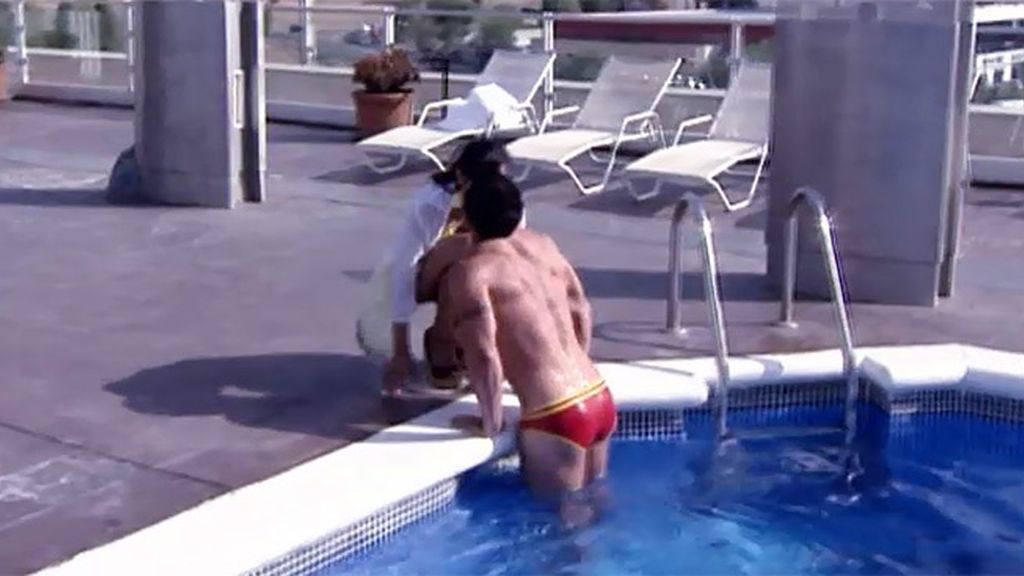 Manuel estropea los primeros besos de Nico