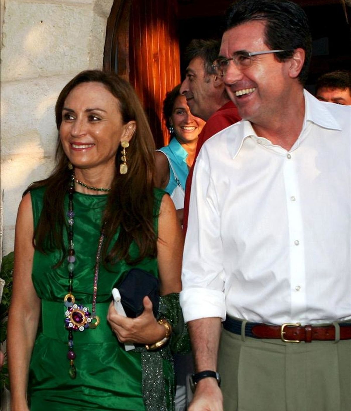 El ex presidente del Govern Jaume Matas, junto a su mujer, Maite Areal. EFE/Archivo