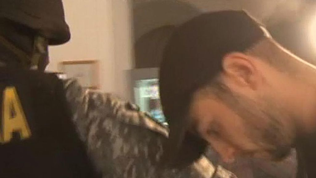 Sergio Morate cabizbajo a su llegada a los juzgados de Timisoara