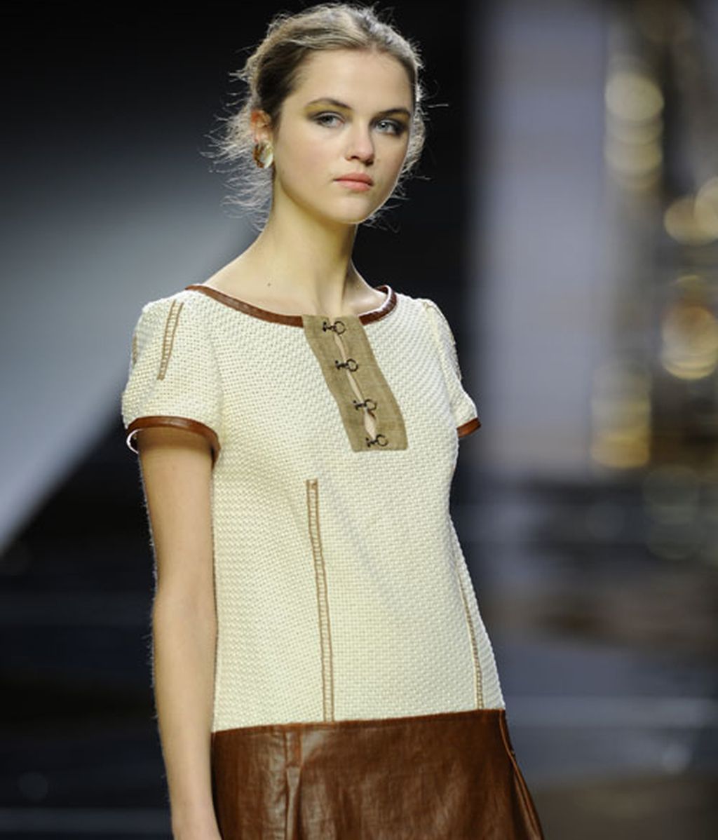 Colores vidriosos y sensualidad en la propuesta de Ailanto