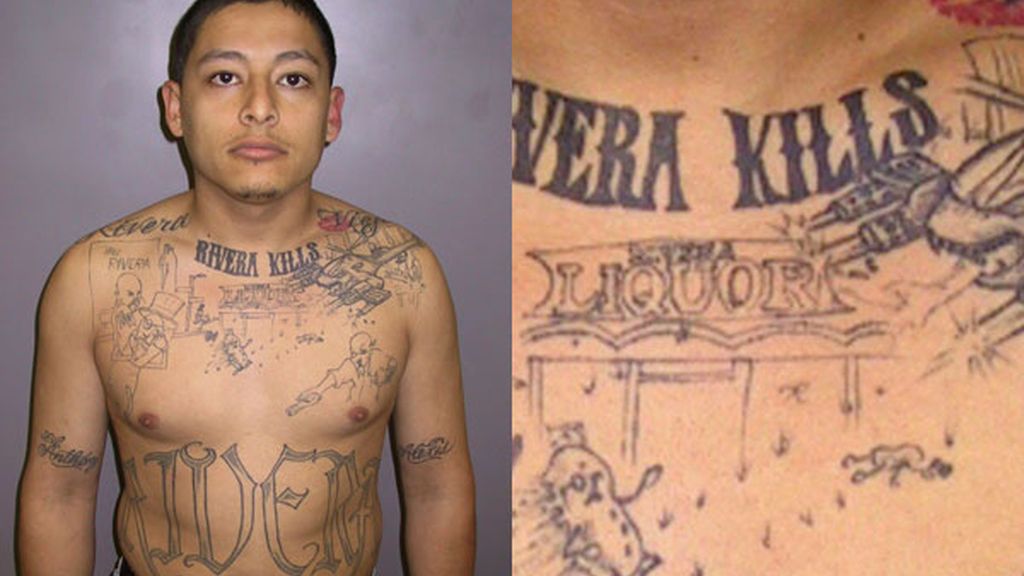 Anthony García con el tatuaje incriminatorio. FOTO: EFE
