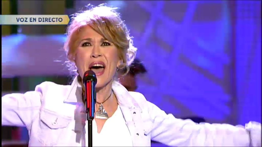 Helena Bianco canta ‘Sueño su boca’ de Raúl en ¡Qué tiempo tan feliz!