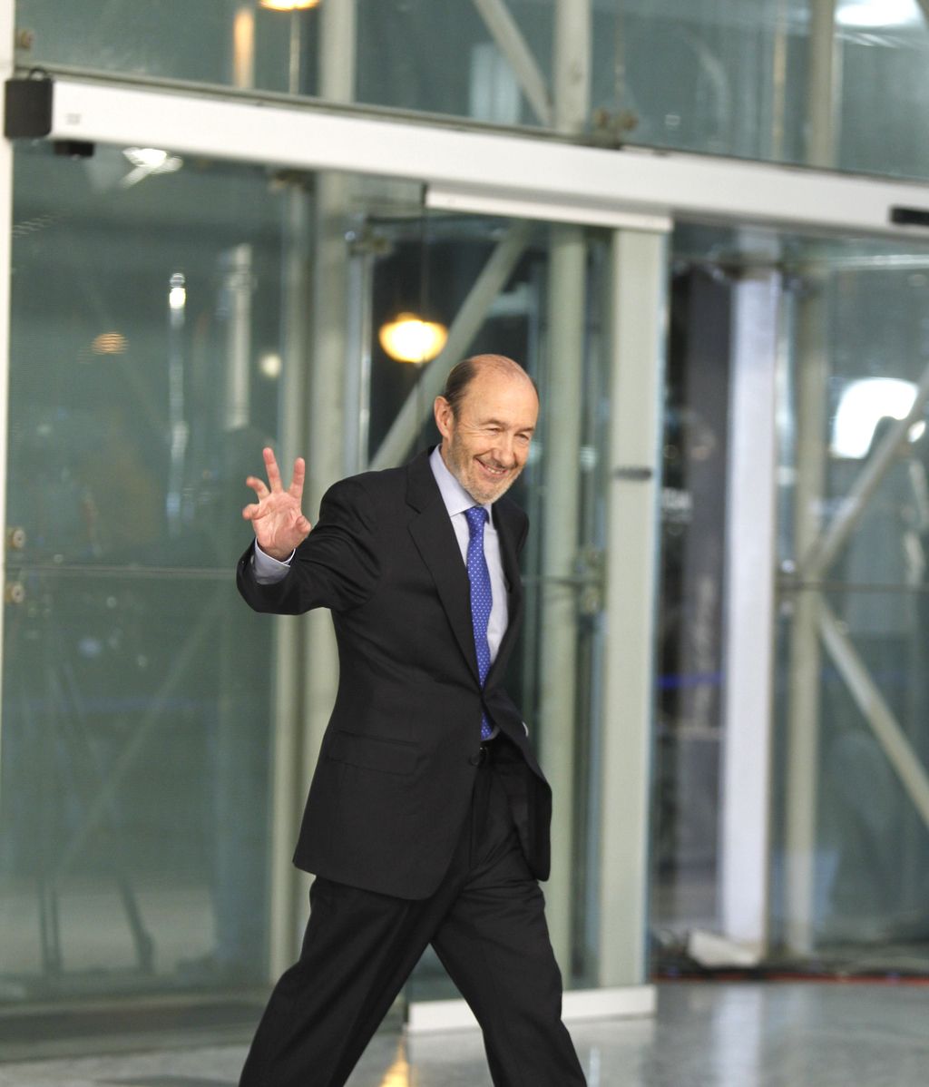 Rubalcaba a su llegada al Palacio de Congresos