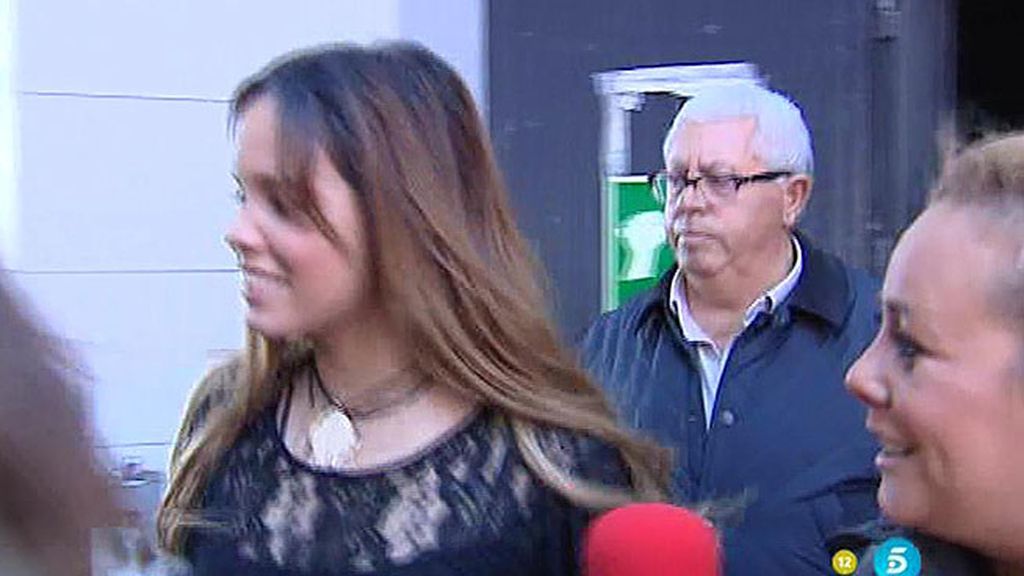 Gloria Camila acompaña a su tío Amador a 'Mujeres y Hombres'