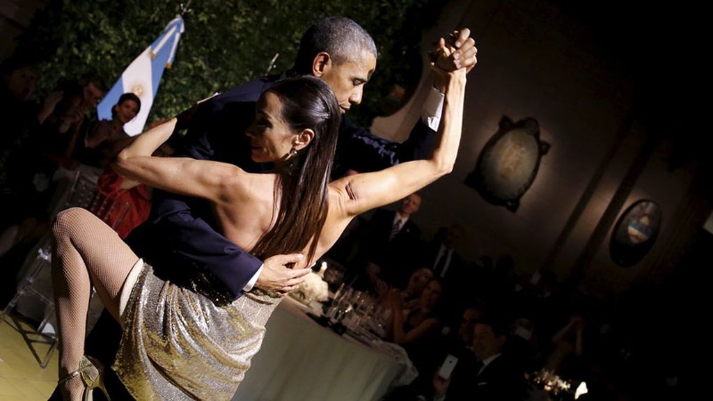 Barack Obama se atreve con un tango en su visita a Argentina