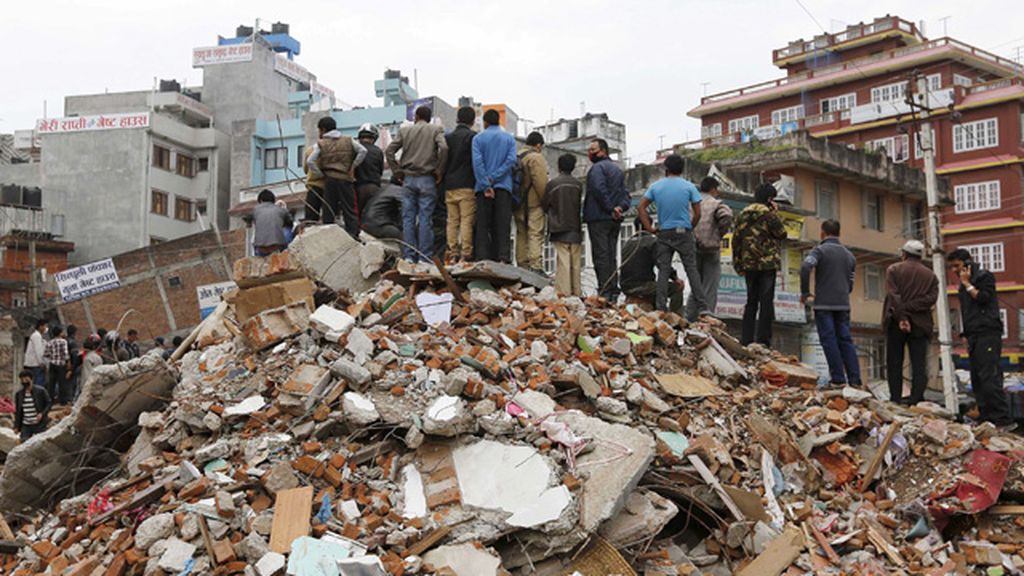 Prosiguen las labores de rescate en Nepal