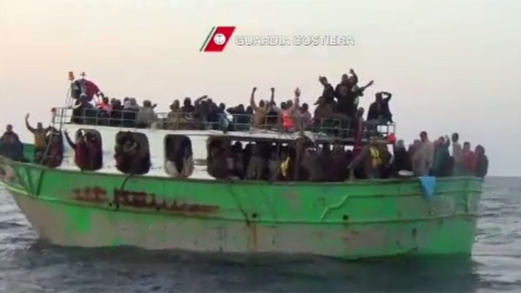 Rescatados 98 inmigrantes en Sicilia tras 12 días a la deriva