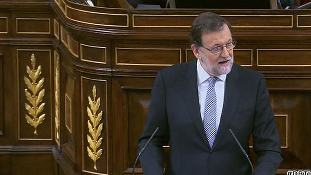 Rajoy: "Les deslumbra el brillo del pan para hoy y no recuerdan el hambre para mañana"