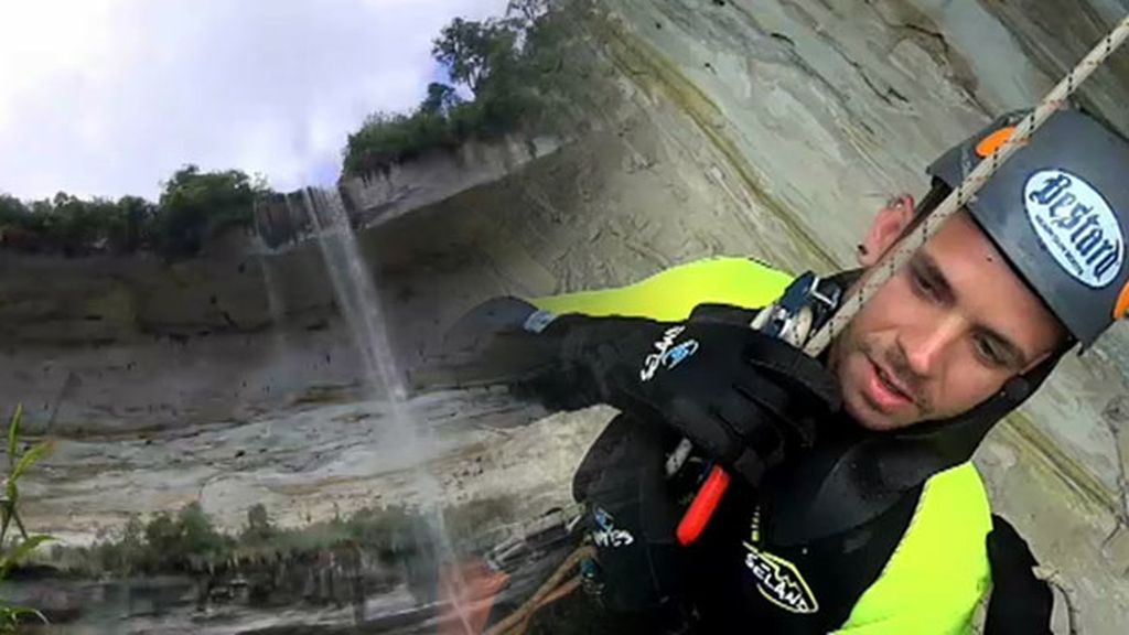 David Muñoz supera el reto y desciende por una de las cascadas más altas del mundo