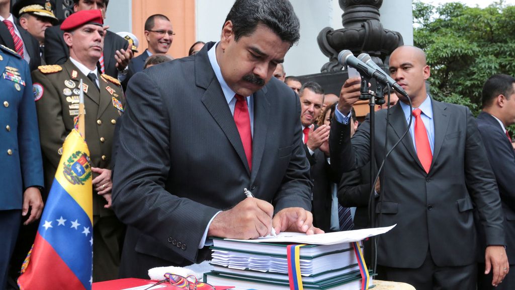 El gobierno de Maduro aprueba por decreto los Presupuestos de Venezuela de 2017
