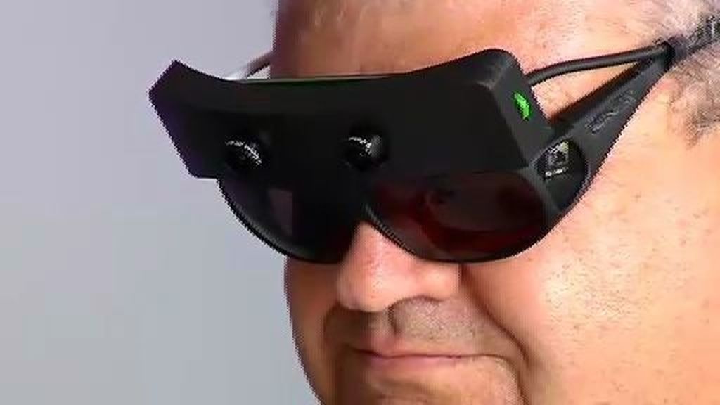 Gafas para ciegos: Ver y detectar el espacio a través del oído