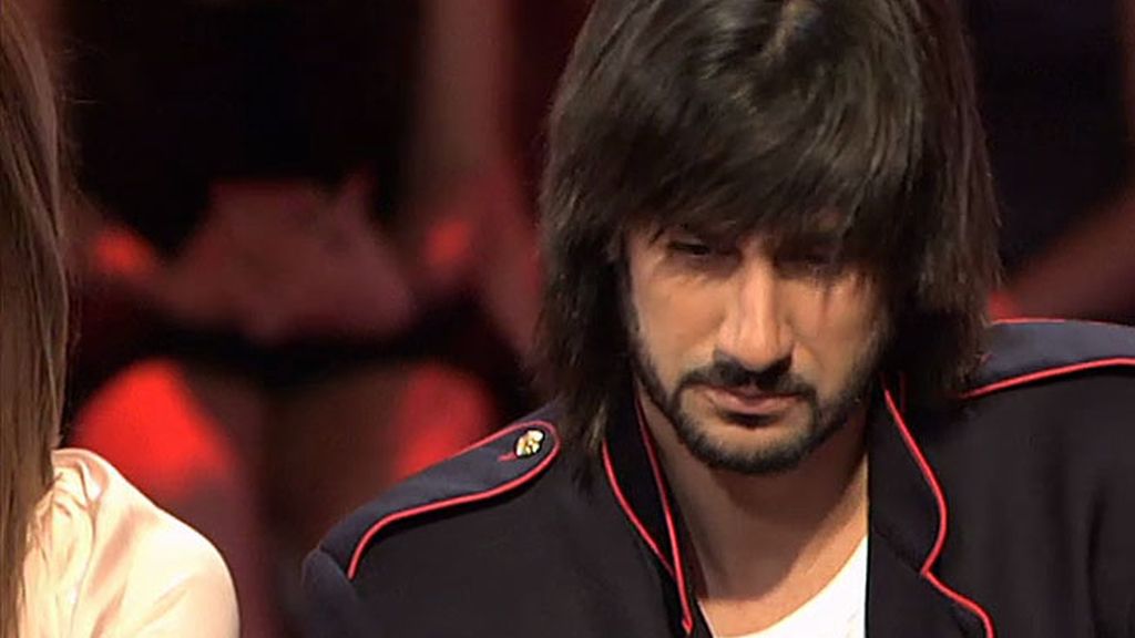 El cantante, conmovido con la historia de Marifé