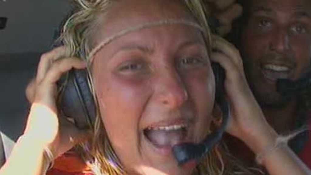 Los anónimos saltan del helicóptero