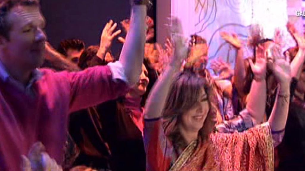 Ana Rosa, sus colaboradores y el público han demosstrado sus dotes para el baile