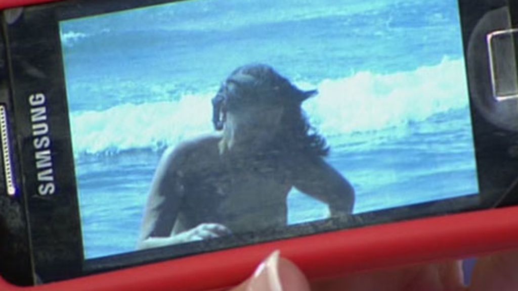 La madre de Aída, pillada en top-less