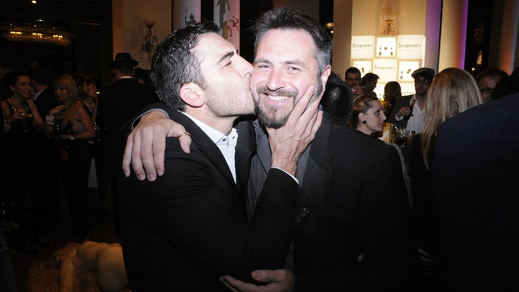 Miguel Ángel Silvestre muy efusivo con Quike Francés