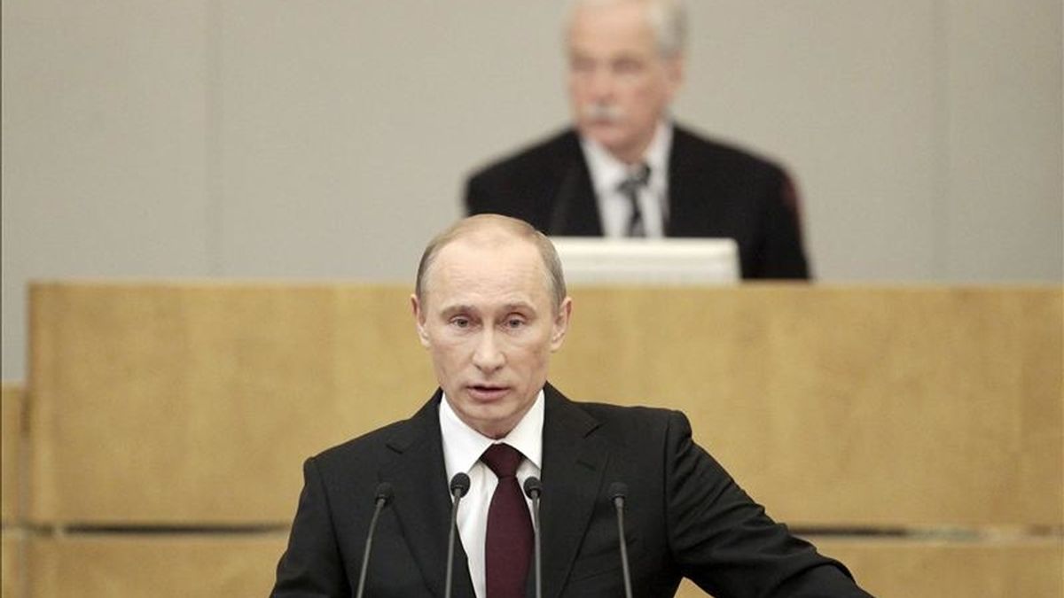 El primer ministro de Rusia, Vladímir Putin, presenta ante la Duma o Cámara de Diputados su informe anual sobre la gestión del Gobierno, el tercero desde que encabeza el Gabinete de Ministros, en Moscú, Rusia, hoy, 20 de abril de 2011. EFE