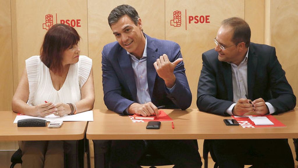Iglesias y Sánchez se reúnen con sus Ejecutivas para buscar vías alternativas
