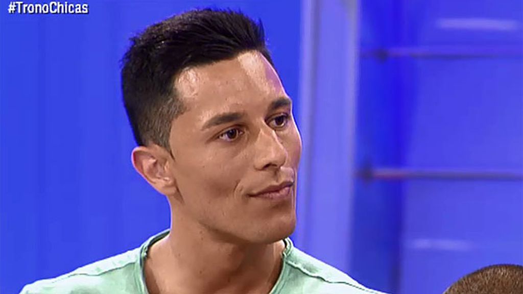 Steisy expulsa a Juan Steisy expulsa a Juan