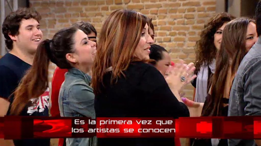 Los chicos llegan a la escuela de 'La Voz'