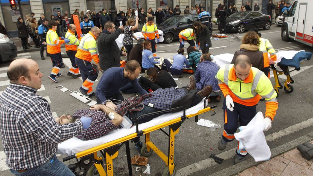 Siete personas heridas en un atropello múltiple en el centro de Oviedo
